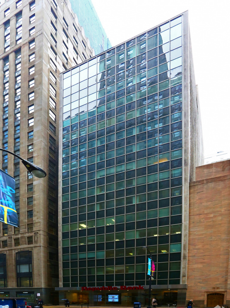 120 W. Madison Street building photo
