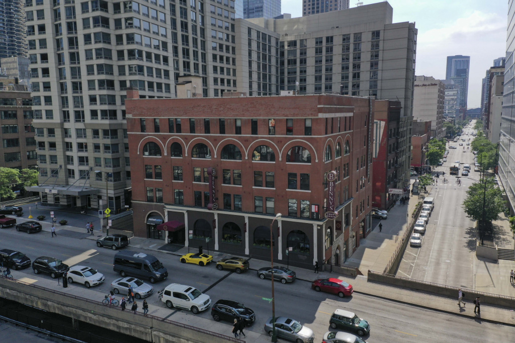 444 N. Wabash Avenue building photo