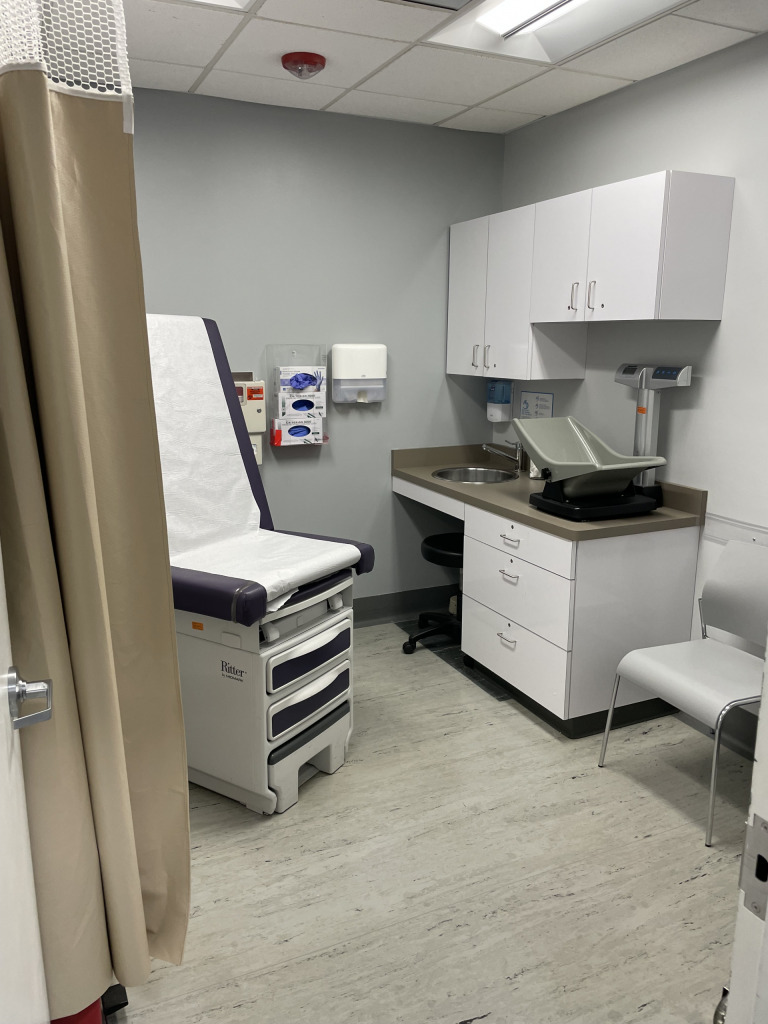 3245 N. Halsted Street exam room