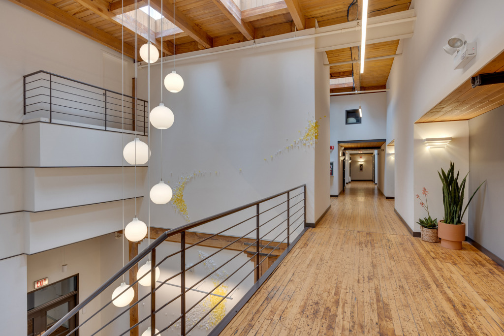 445 W. Erie Street lobby