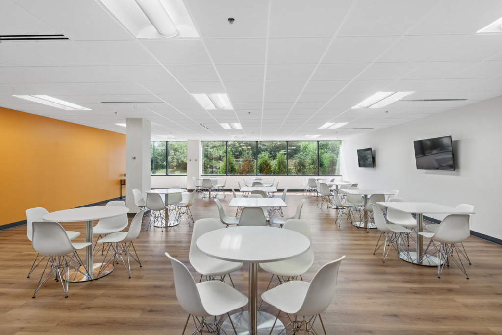 Tri State Lincolnshire cafeteria