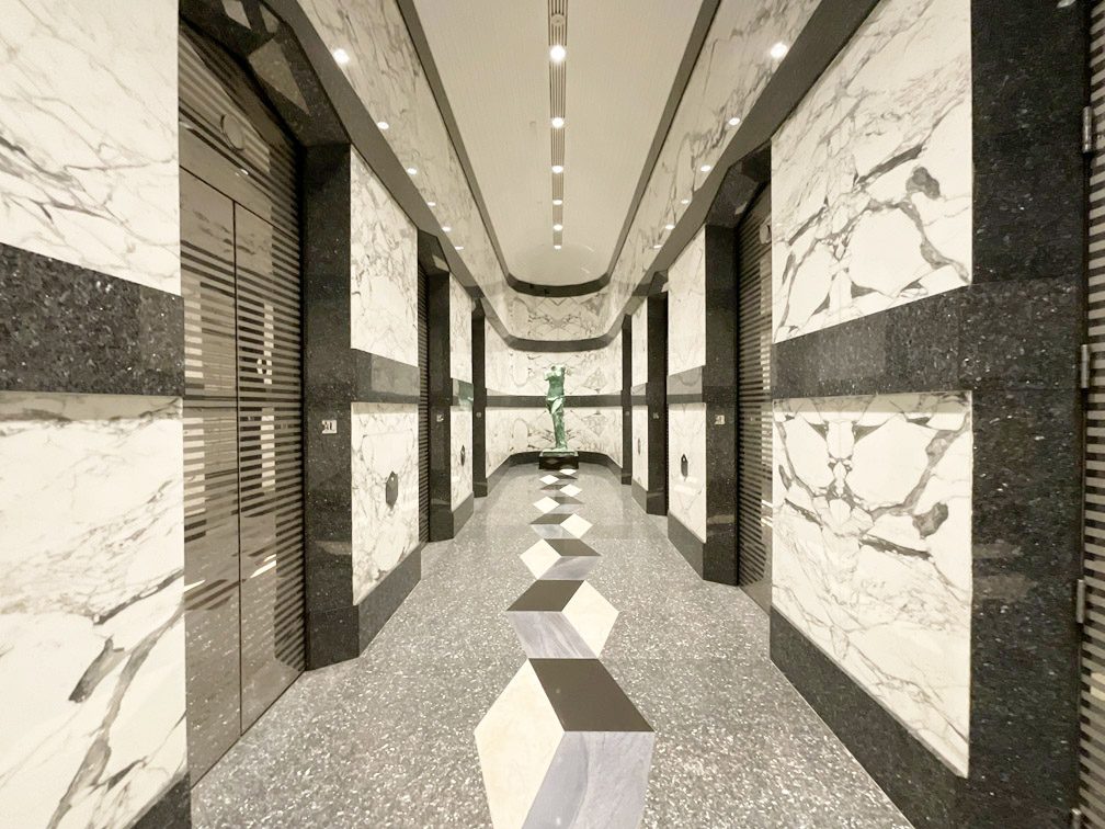 750 Lexington lobby
