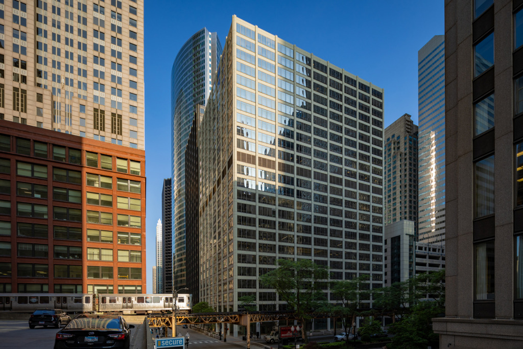 200 W. Monroe building photo
