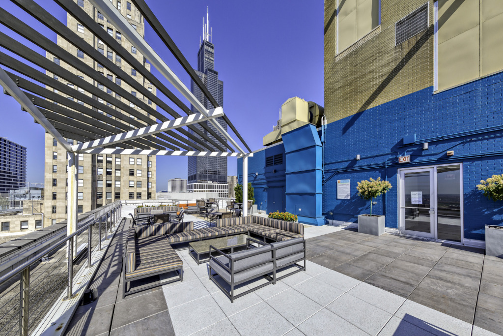111 W. Jackson Boulevard rooftop deck