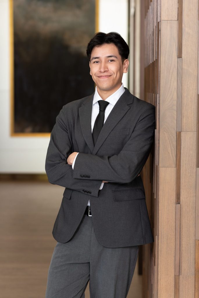 Guillermo Pizano Nunez headshot