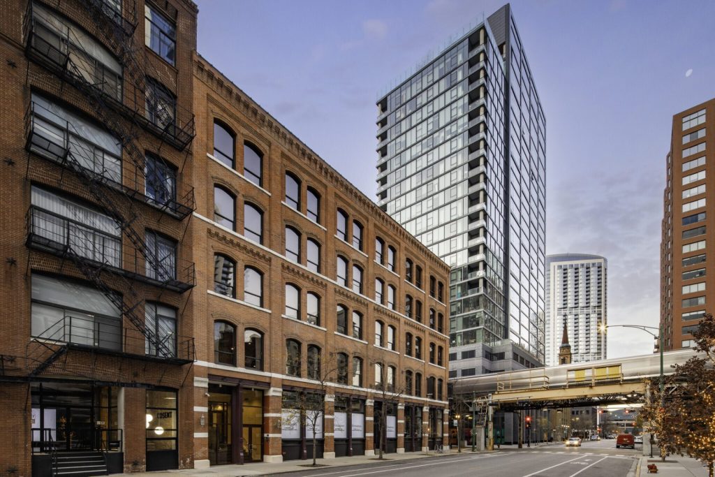 Photo of 225 W. Illinois Street building